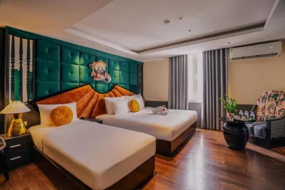 Habitación familiar con baño — Hanoi Center Silk Classic Hotel & Travel